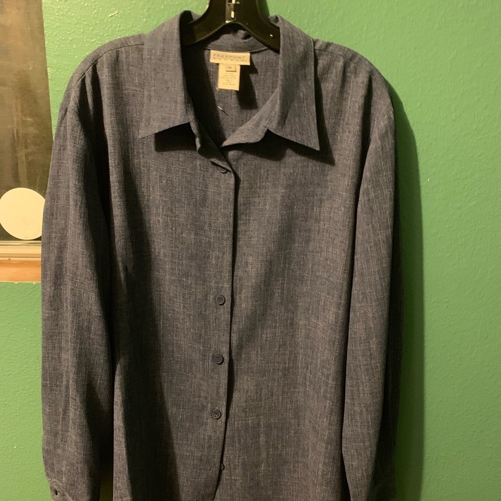 Women’s top and pants